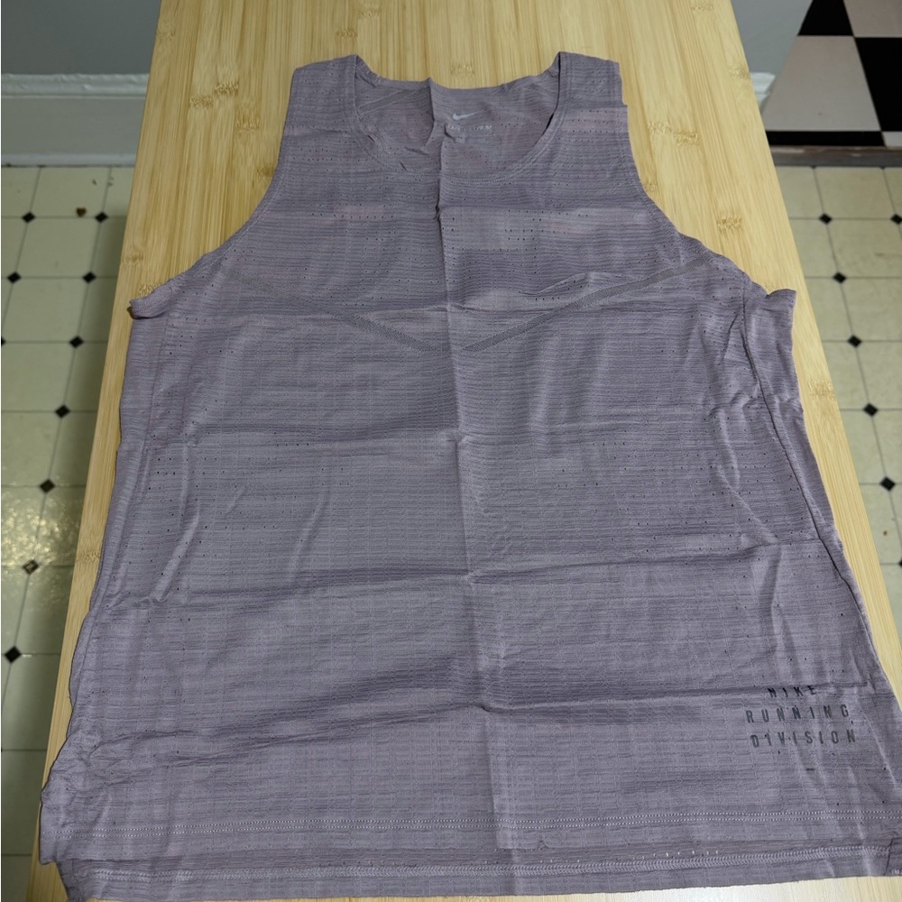 Nike Men’s Pale Purple / Doll Running  Running Tank - Large